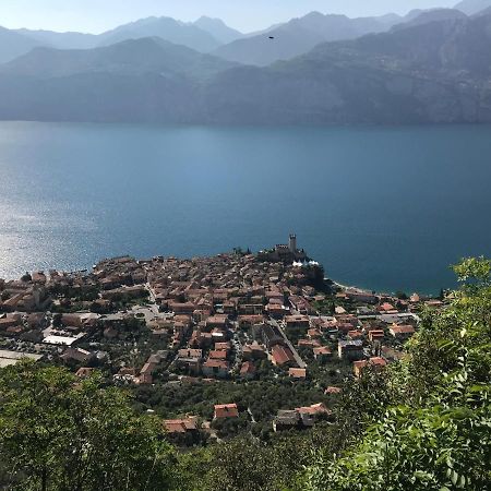Il Castello Apartment Malcesine Bagian luar foto
