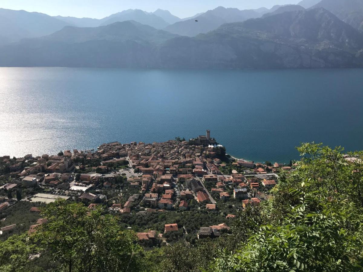 Il Castello Apartment Malcesine Bagian luar foto