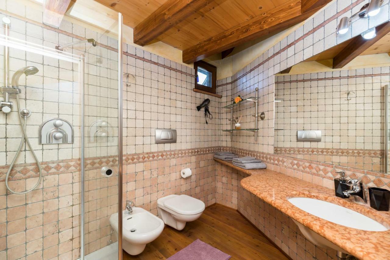 Il Castello Apartment Malcesine Bagian luar foto