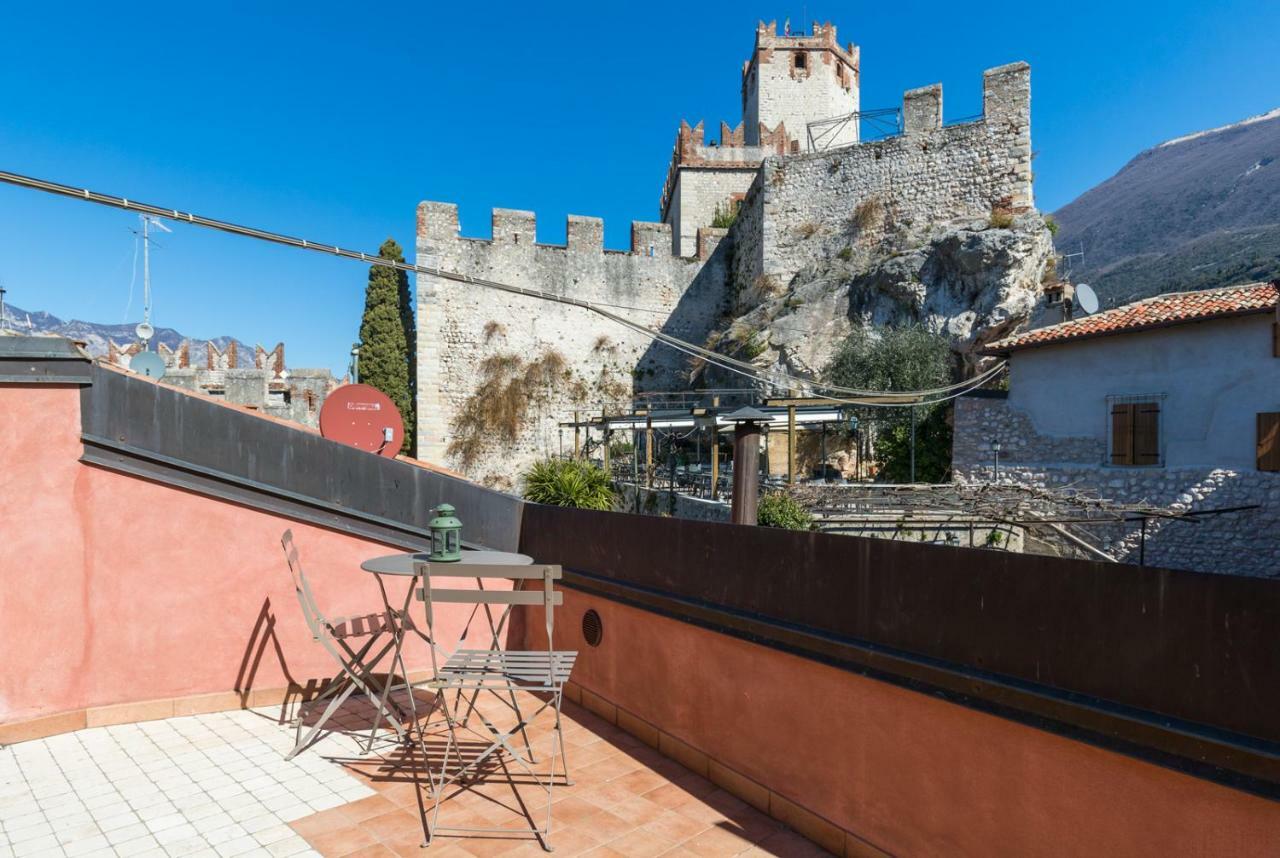 Il Castello Apartment Malcesine Bagian luar foto