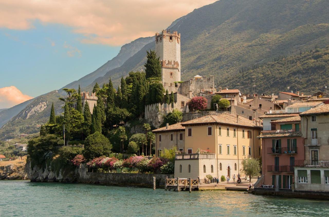 Il Castello Apartment Malcesine Bagian luar foto