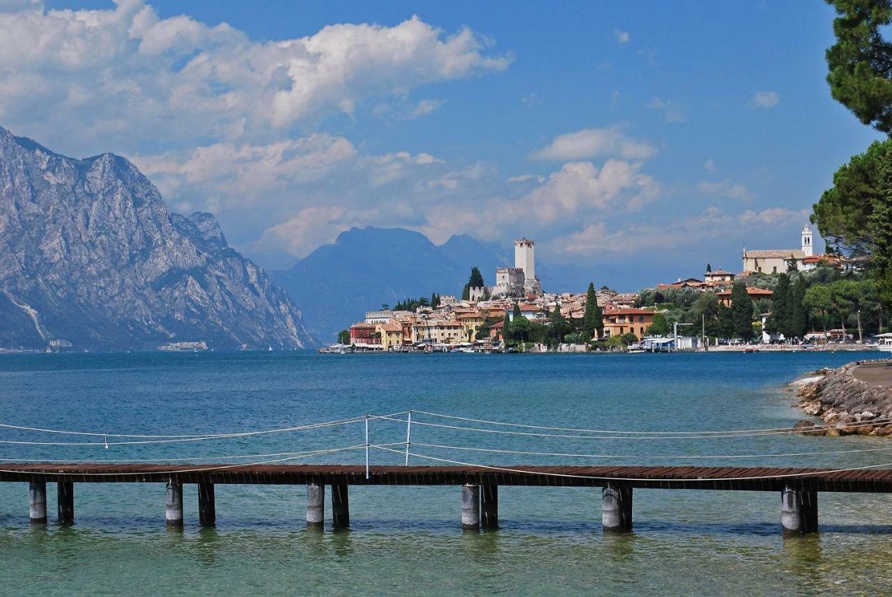 Il Castello Apartment Malcesine Bagian luar foto